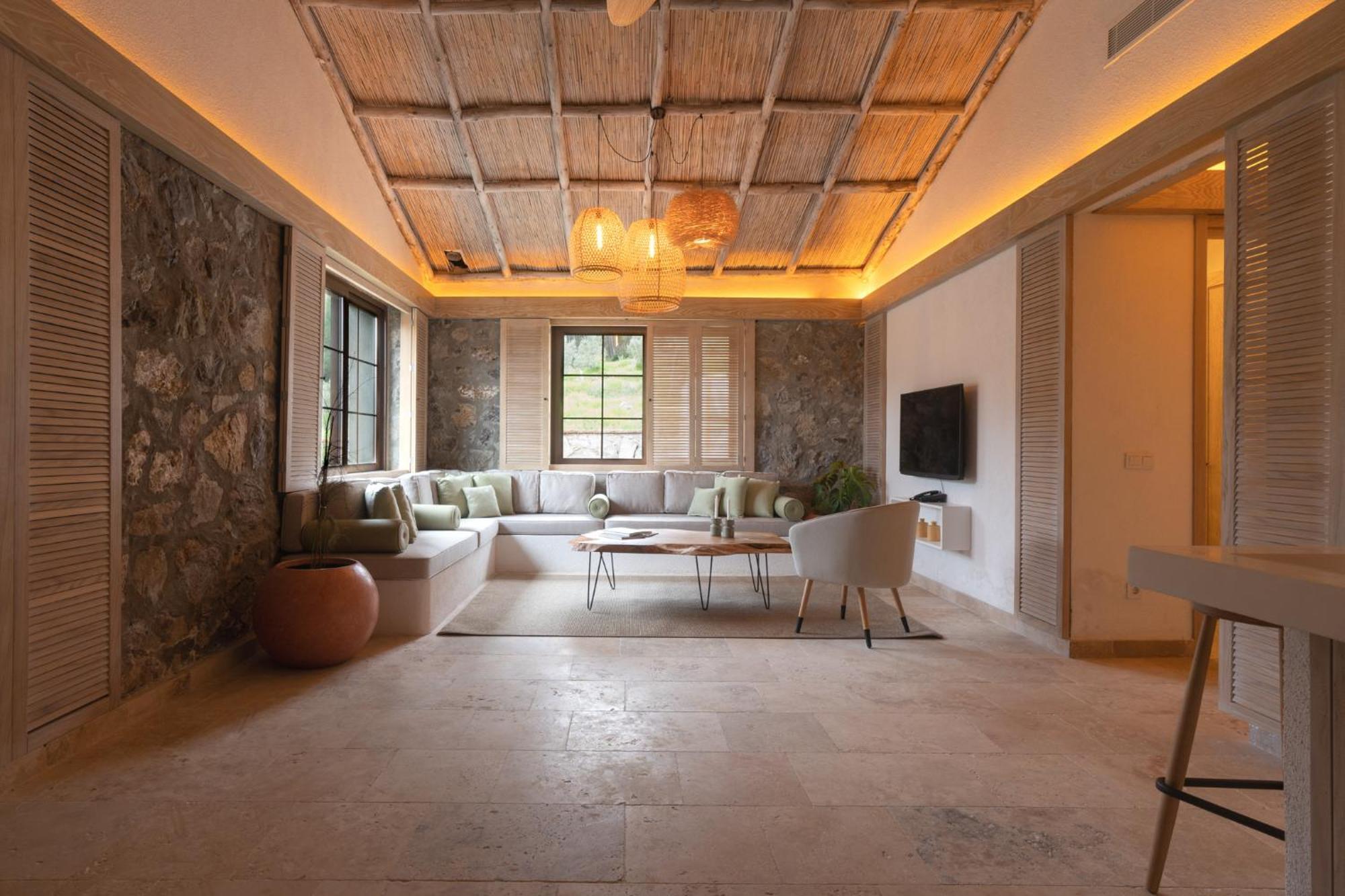 Izz Getaway - Adults Only Hotel *