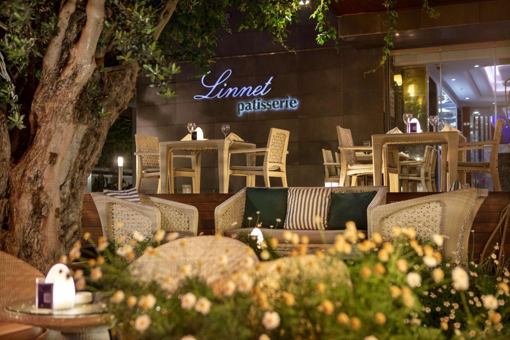 Doubletree By Hilton Kusadasi