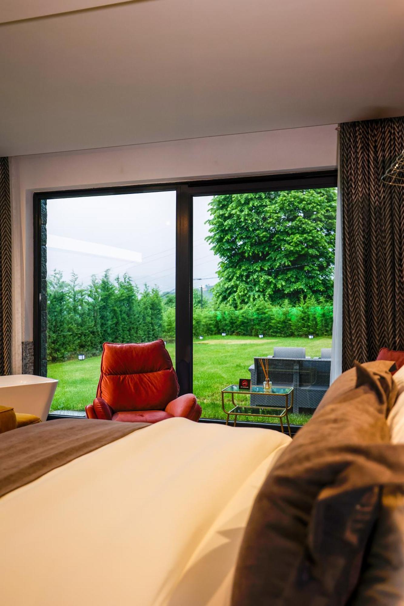 Cathan Art Hotel *
