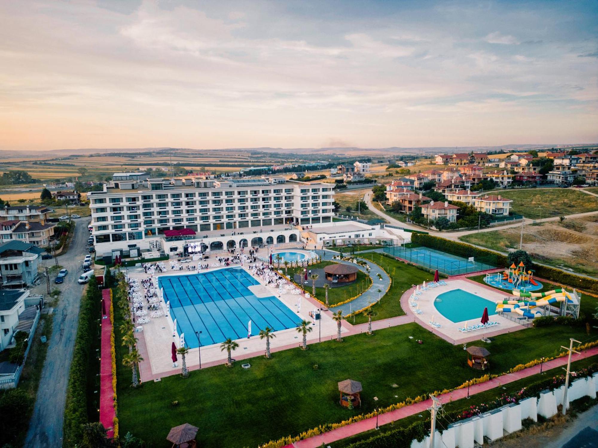 Ramada Plaza By Wyndham 5* Silivri