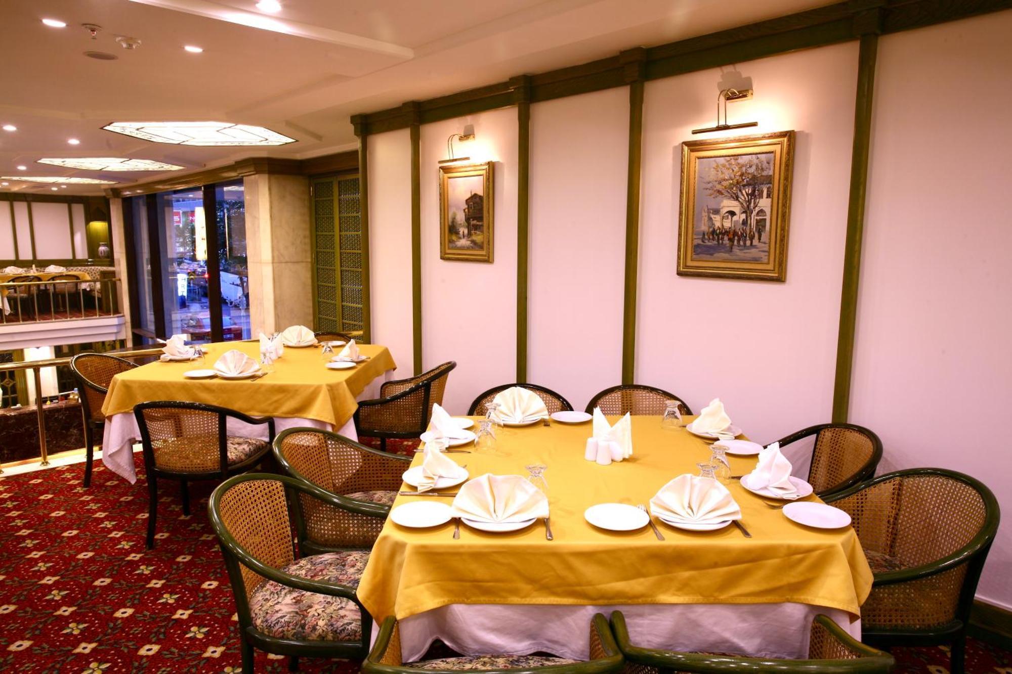 Hotel Royal