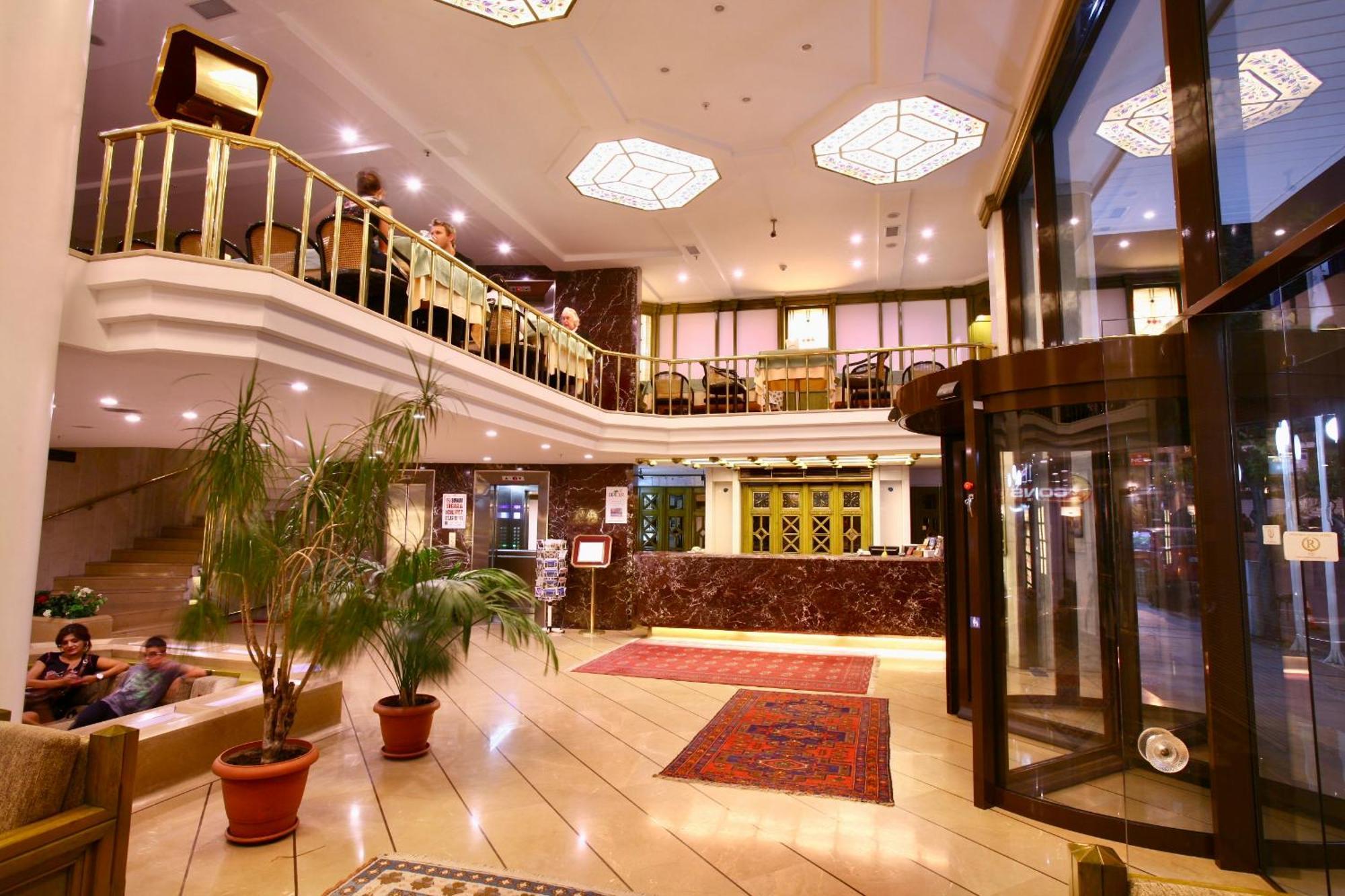 Hotel Royal