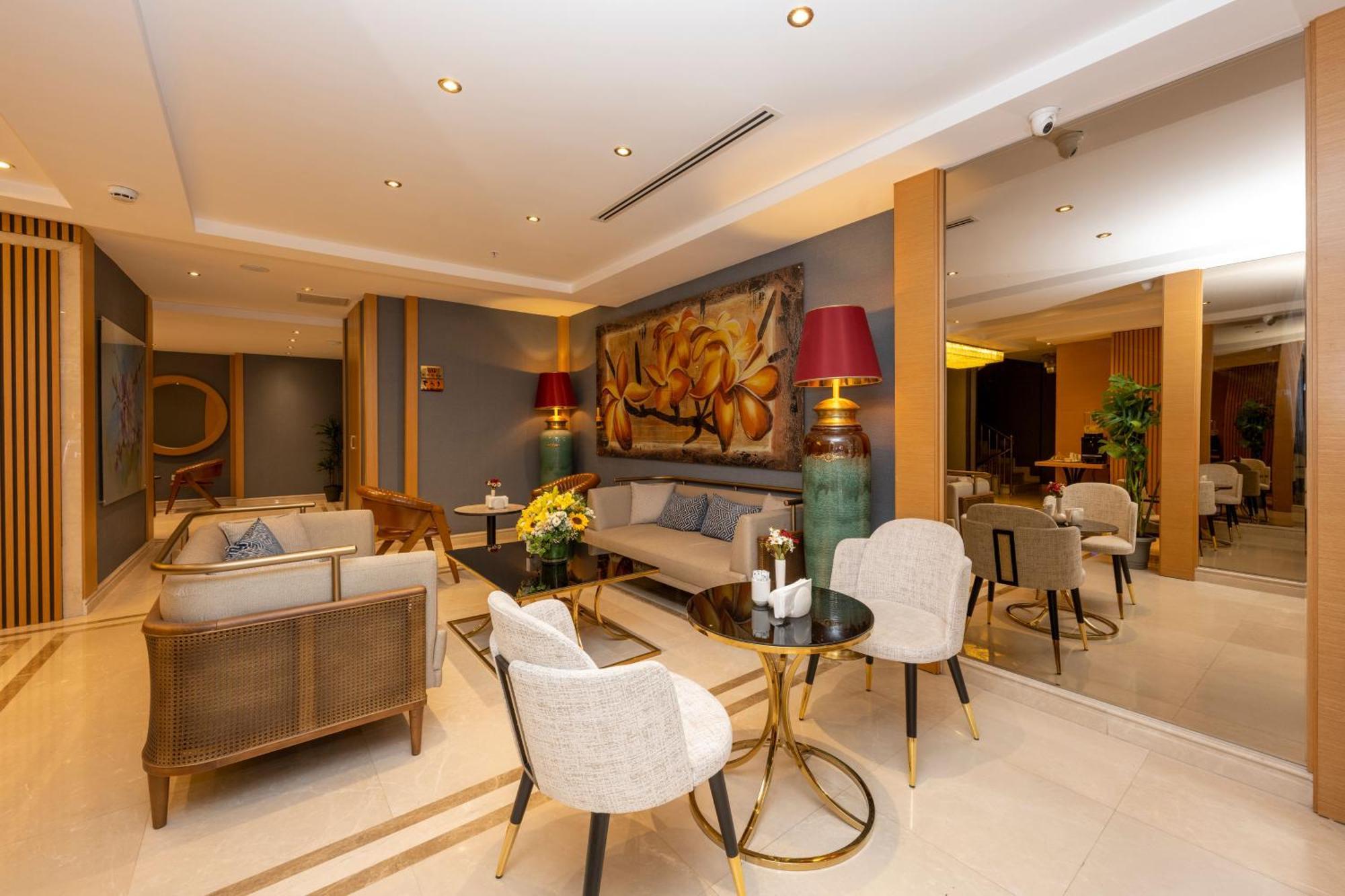 Hotel Freya 4*