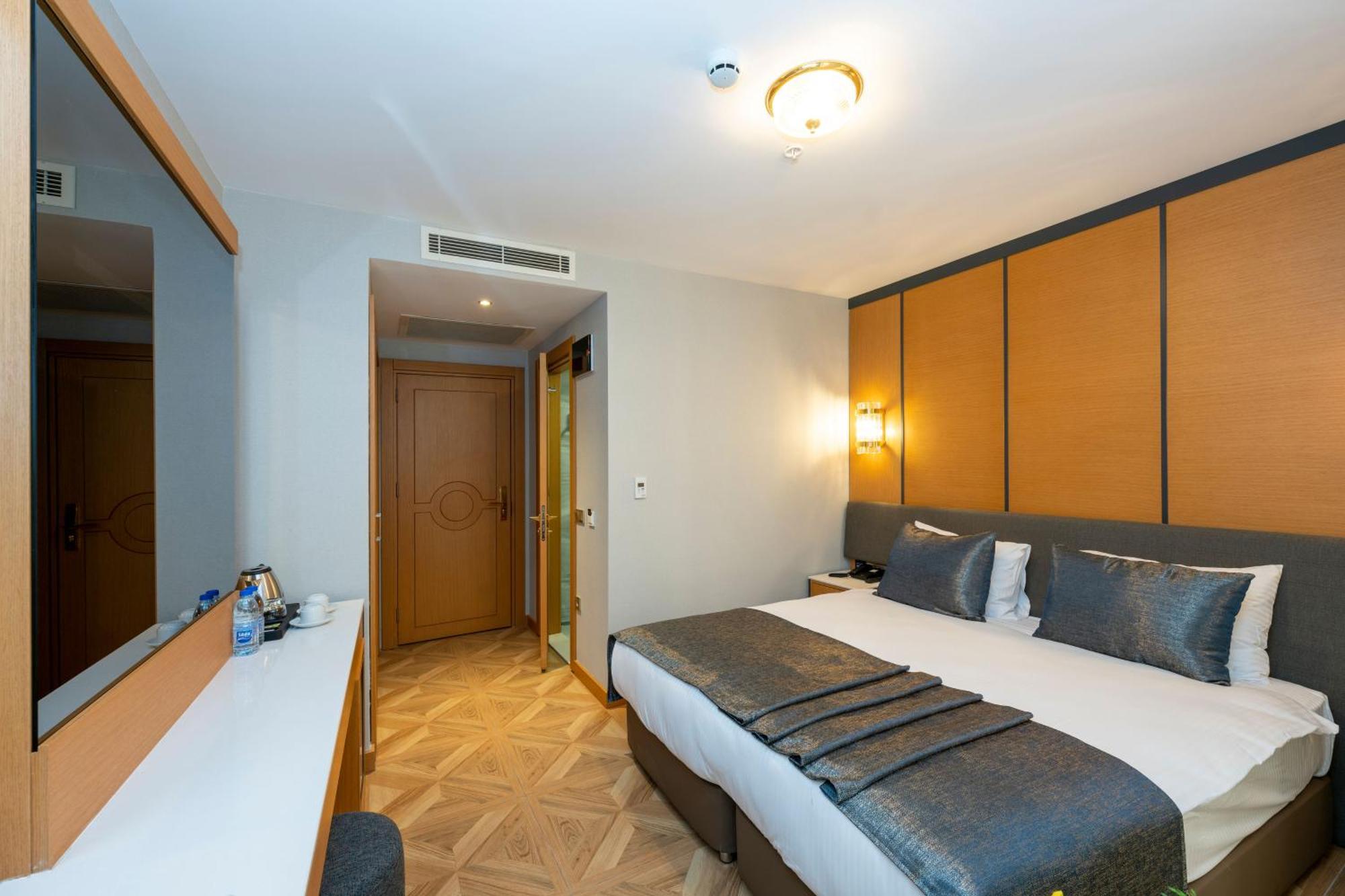 Hotel Freya 4*