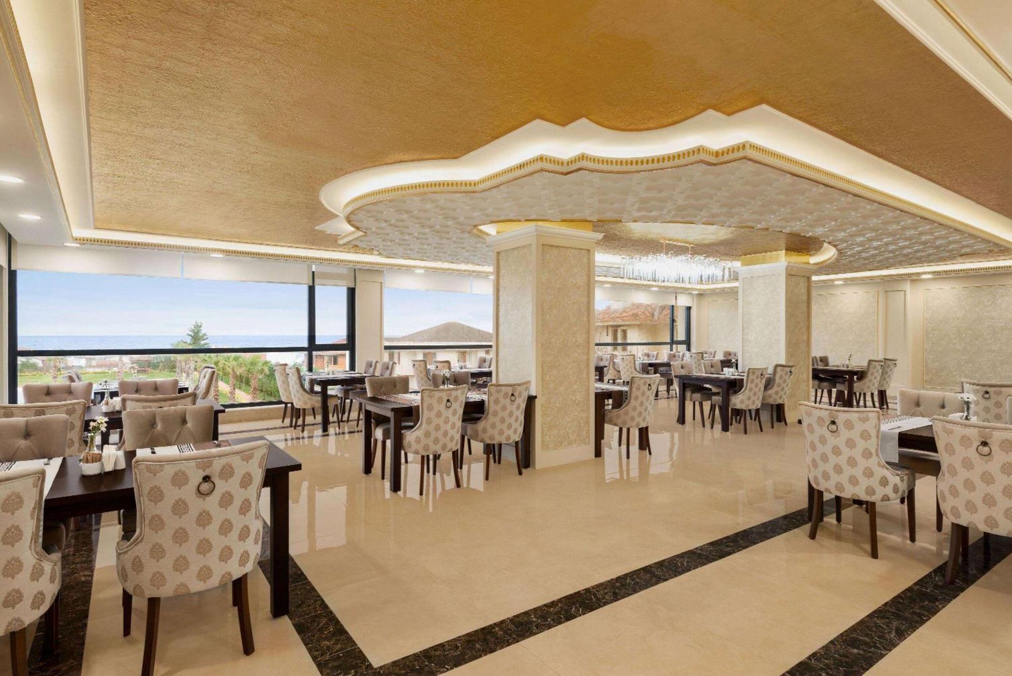 Ramada Plaza By Wyndham 5*