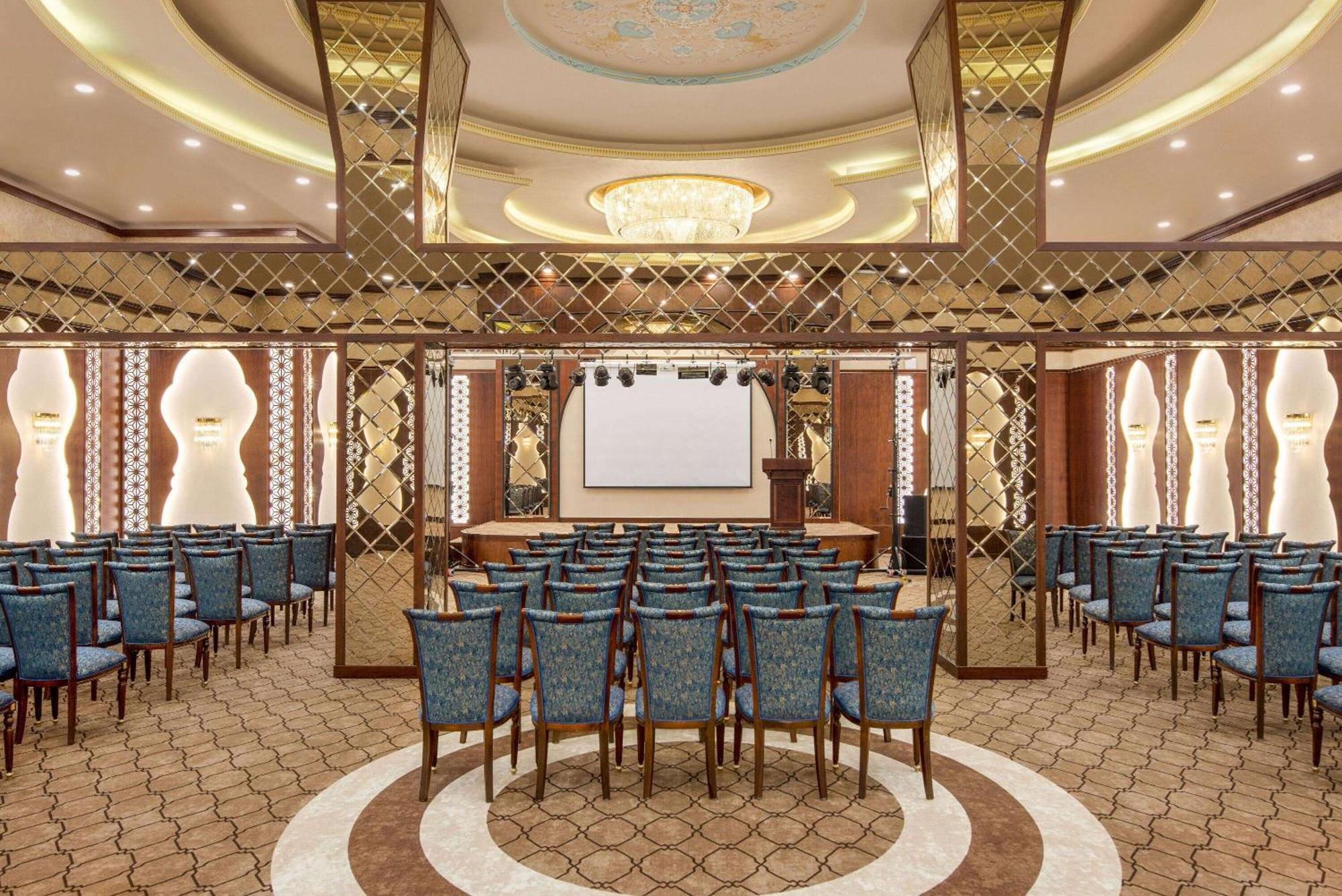Hotel Ramada Plaza By Wyndham 5*