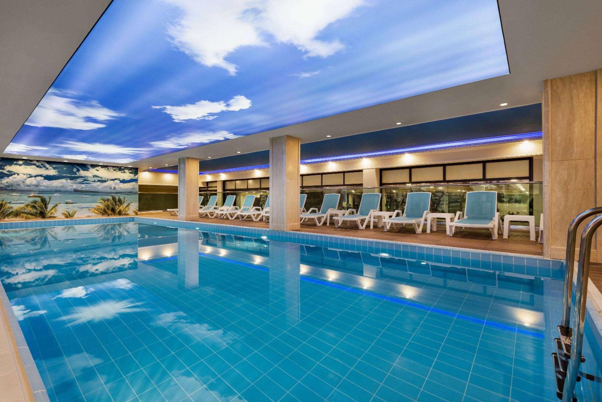 Ramada Plaza By Wyndham Hotel