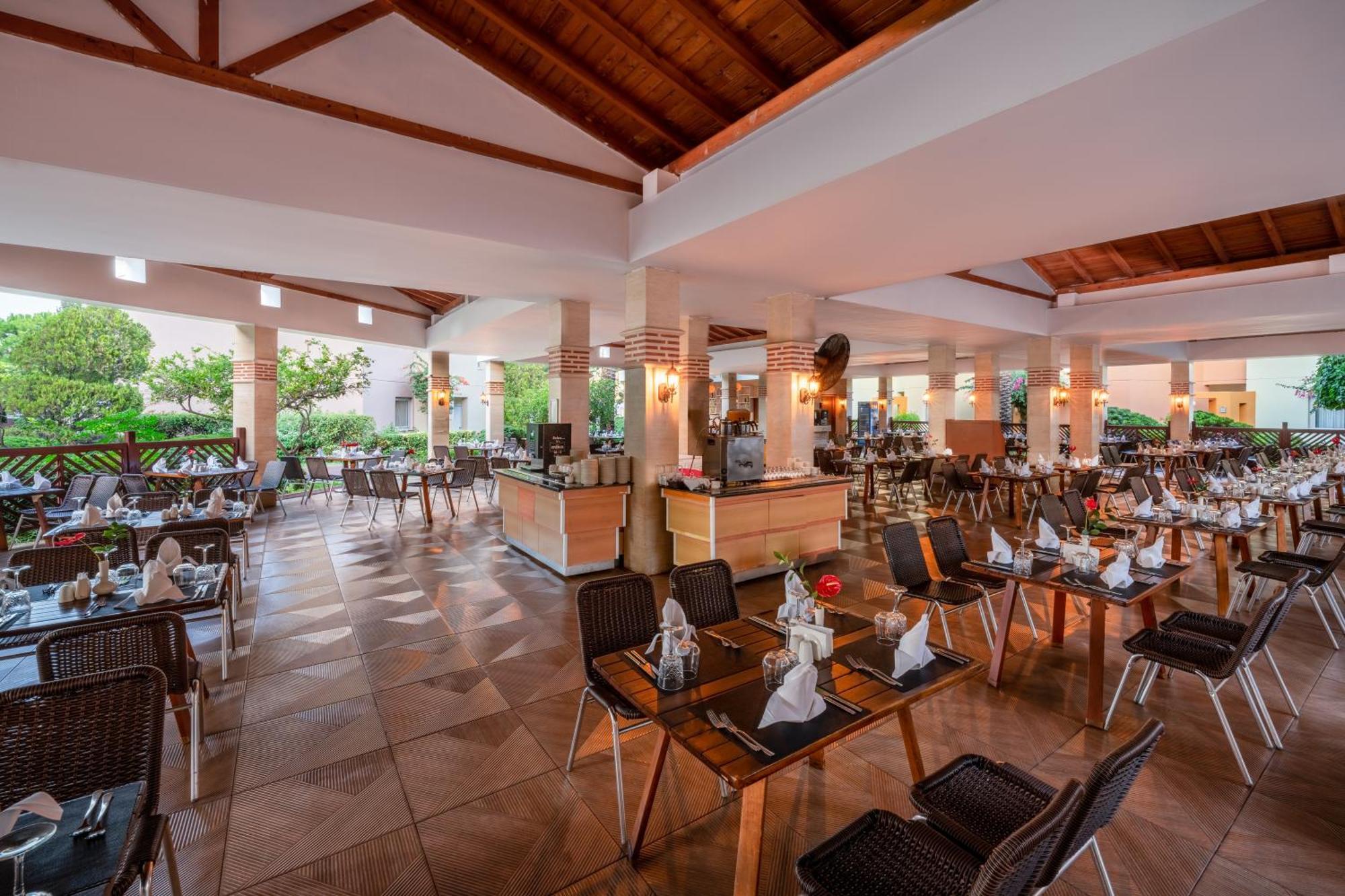 Selectum Family Side 5* Kizilagac (Manavgat)