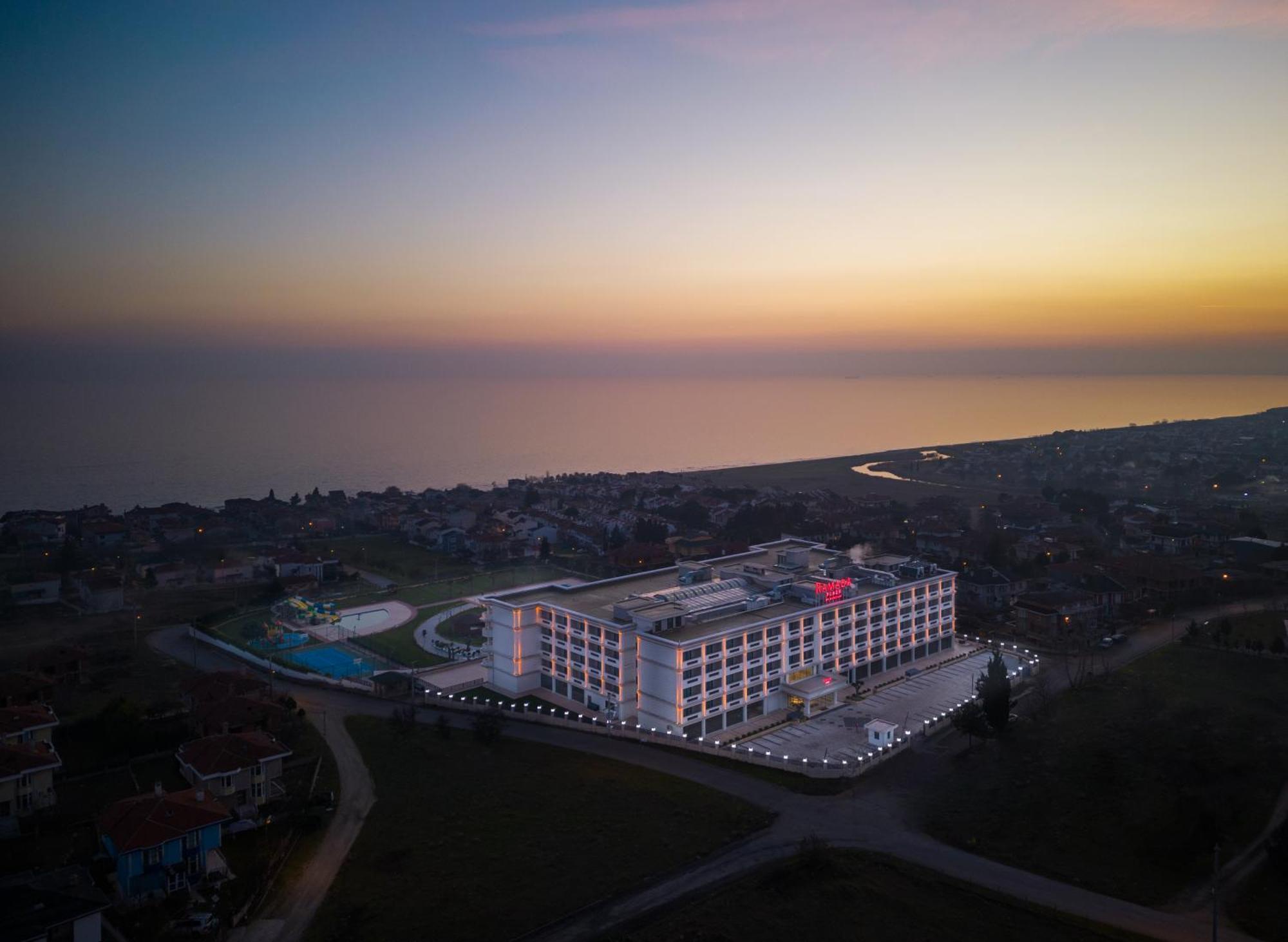 Ramada Plaza By Wyndham Hotel 5*