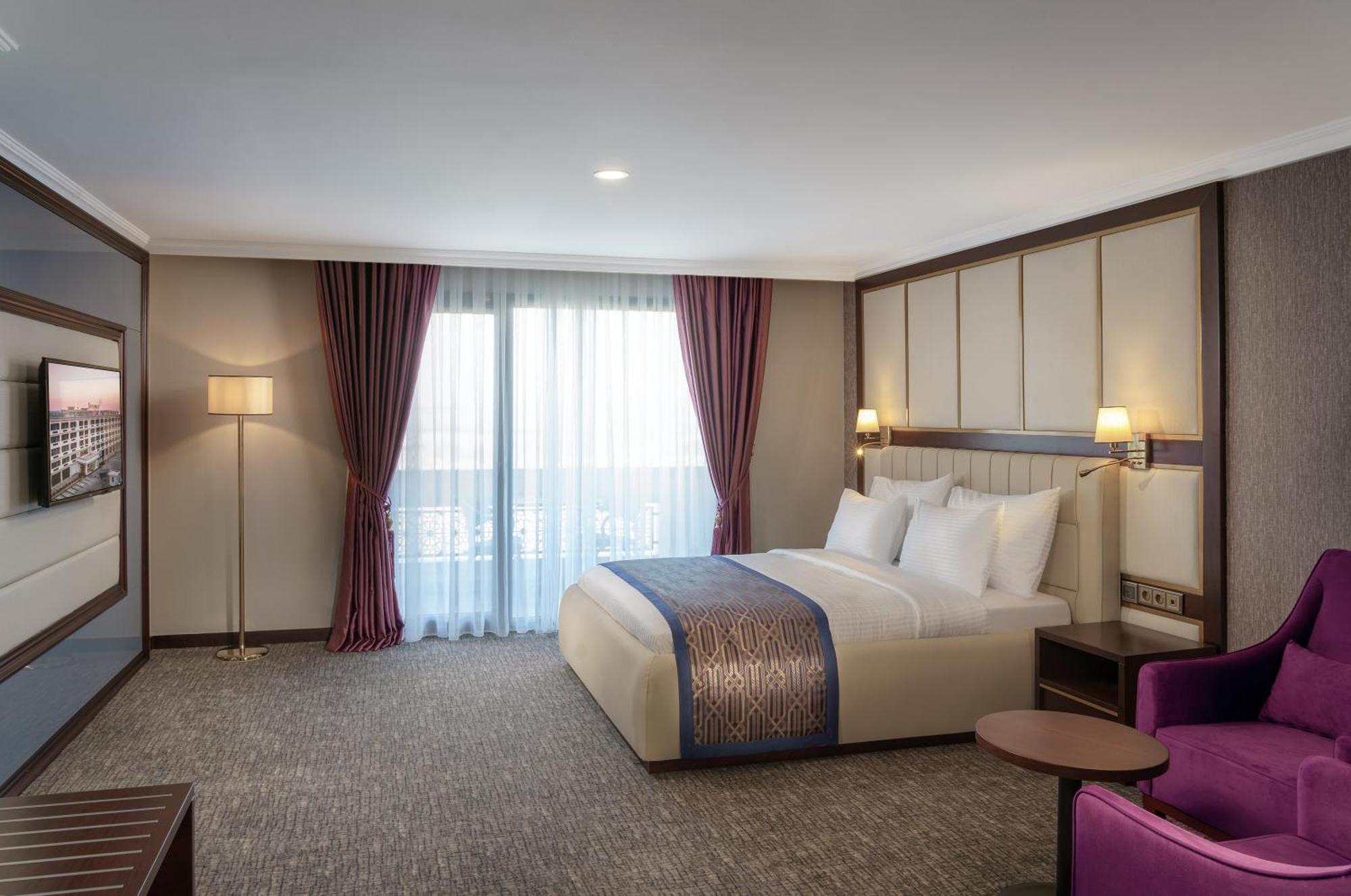 Ramada Plaza By Wyndham Hotel