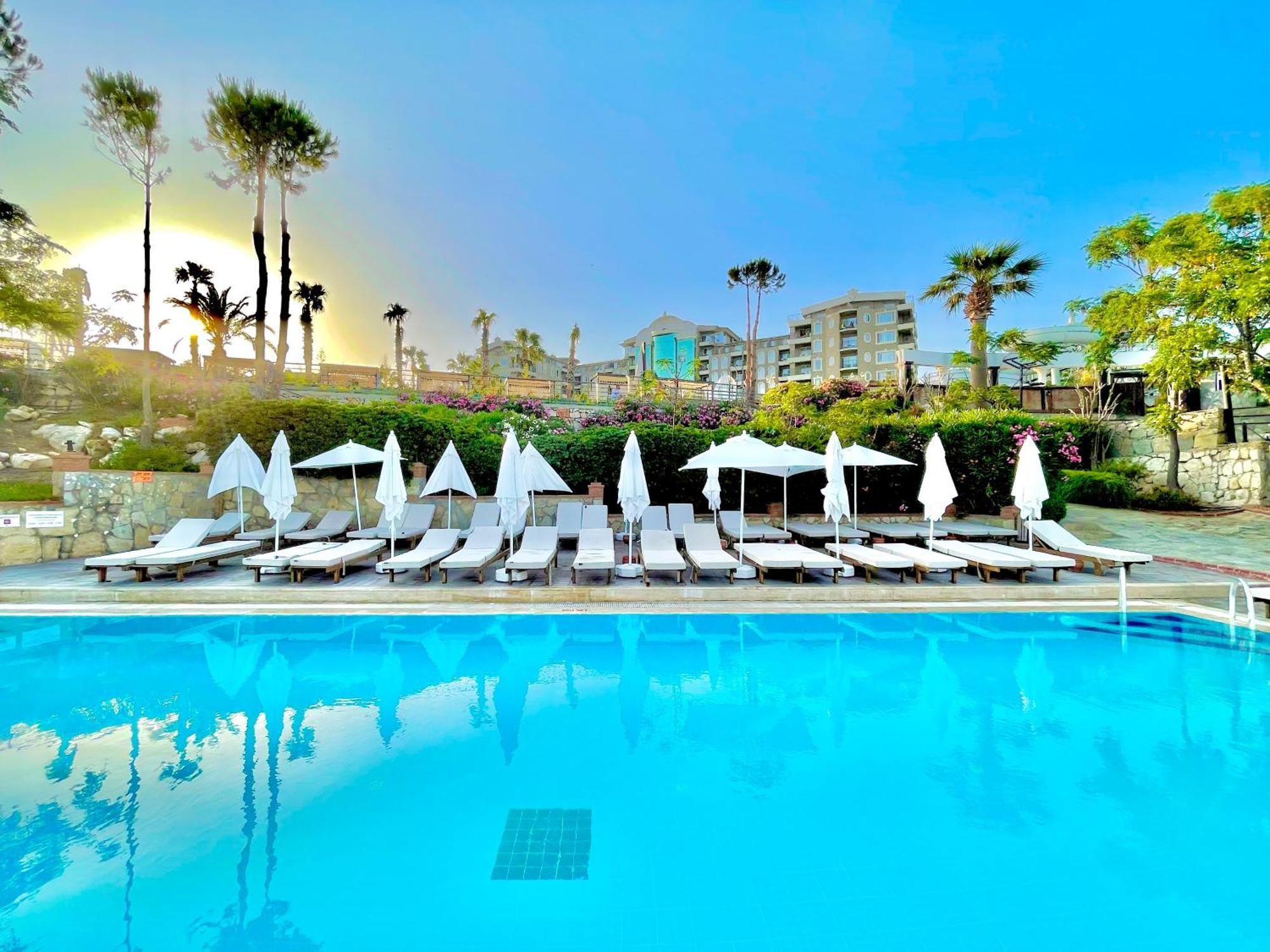 Laur Experience & Elegance Resort
