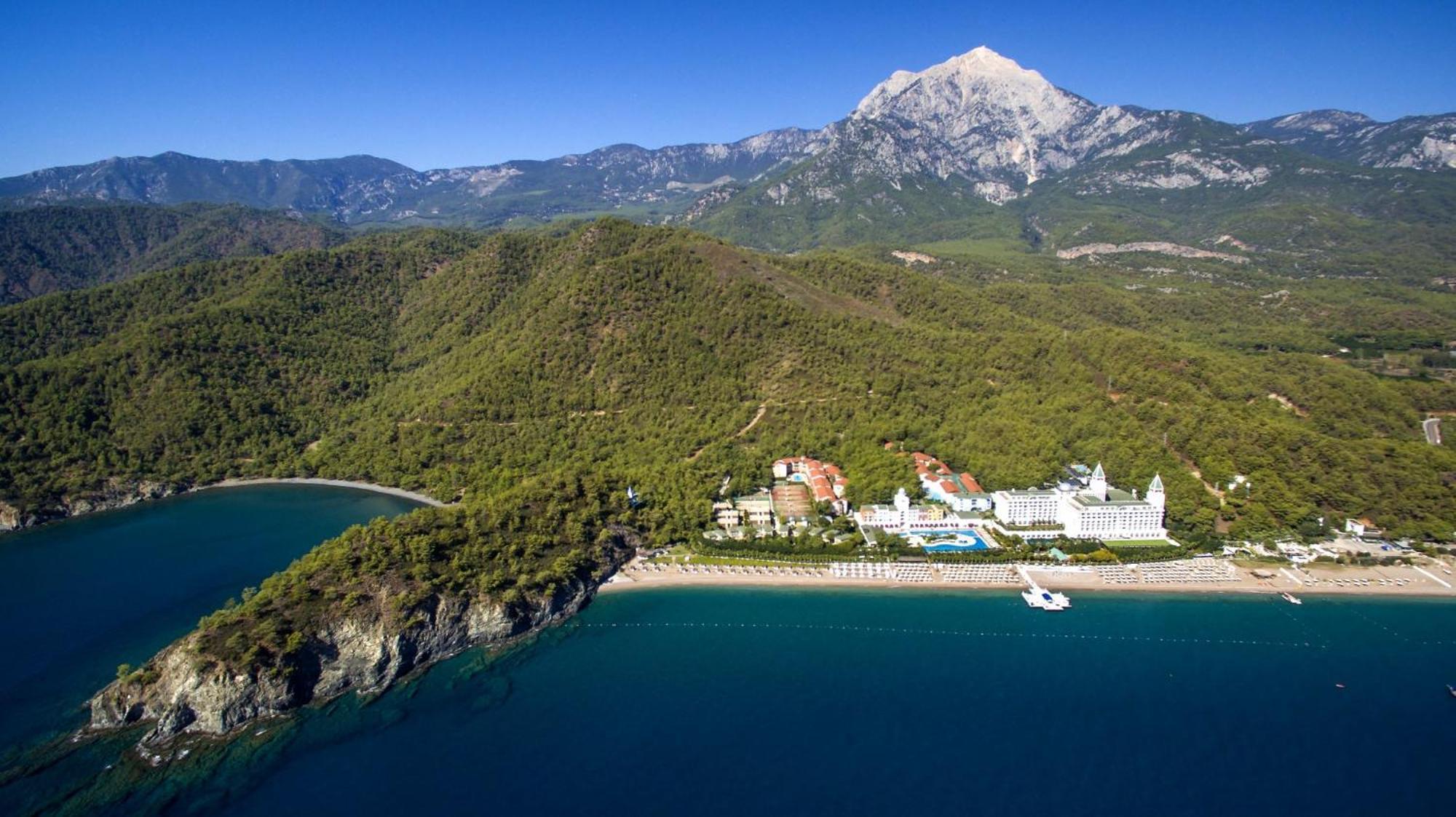 Nirvana Dolce Resort