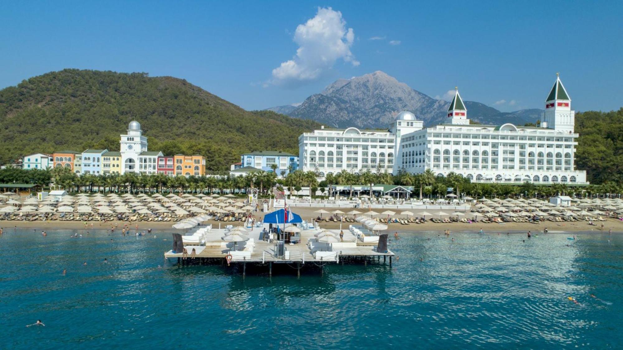 Nirvana Dolce Resort