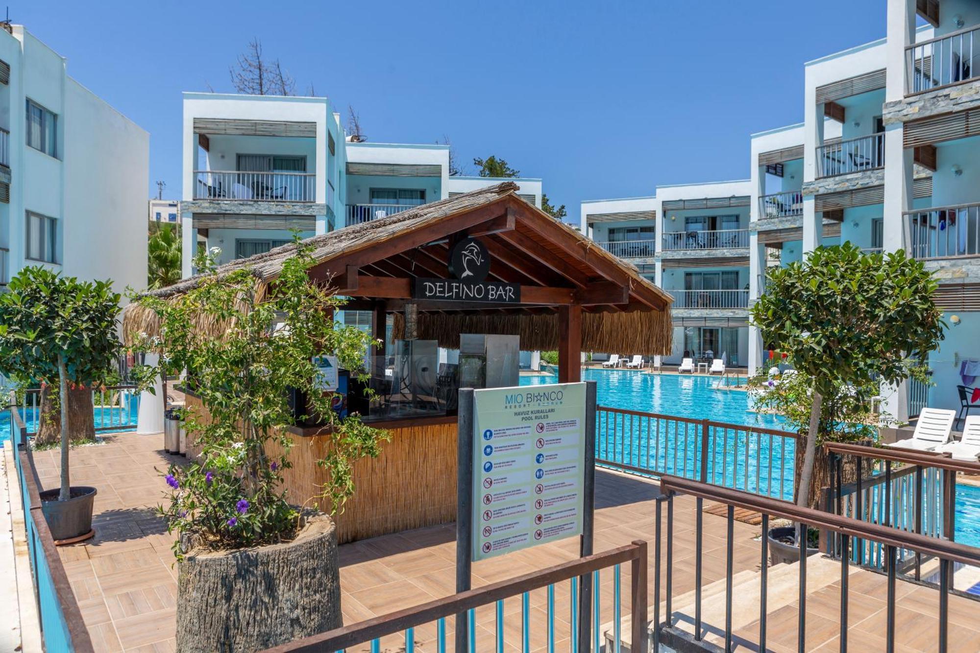 Hotel Ladonia Mio Bianco 4*