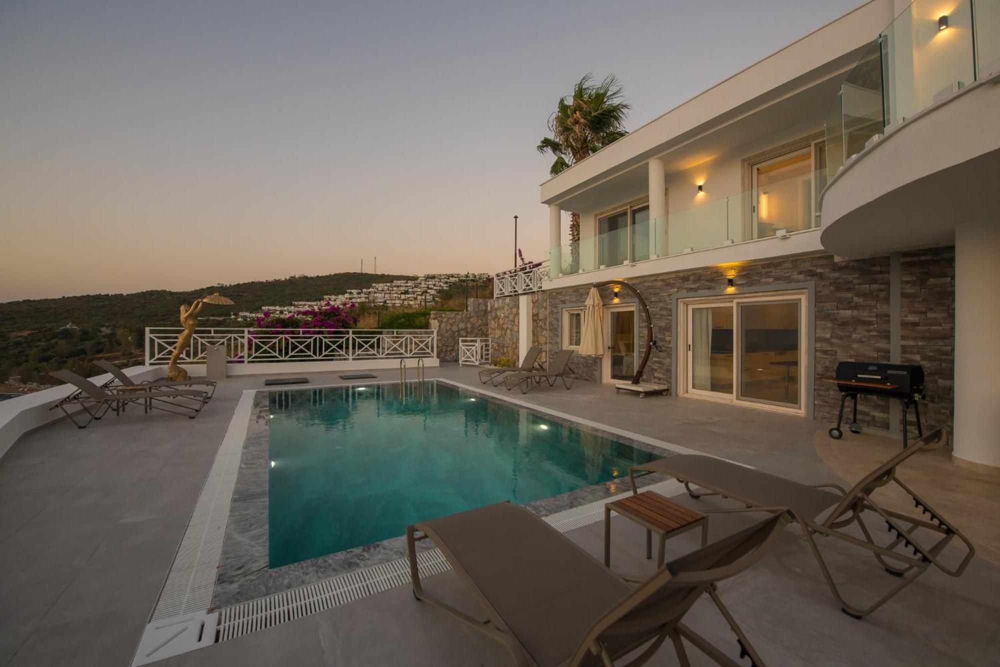 Bodrumda Essiz Deniz Manzarali Lueks Boss 1 *