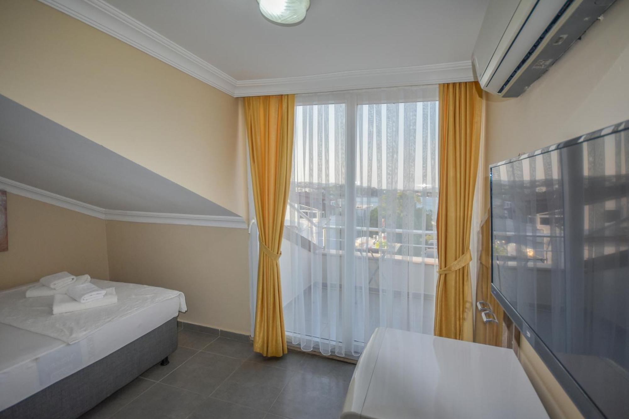 Aparthotel Huzur Royal *