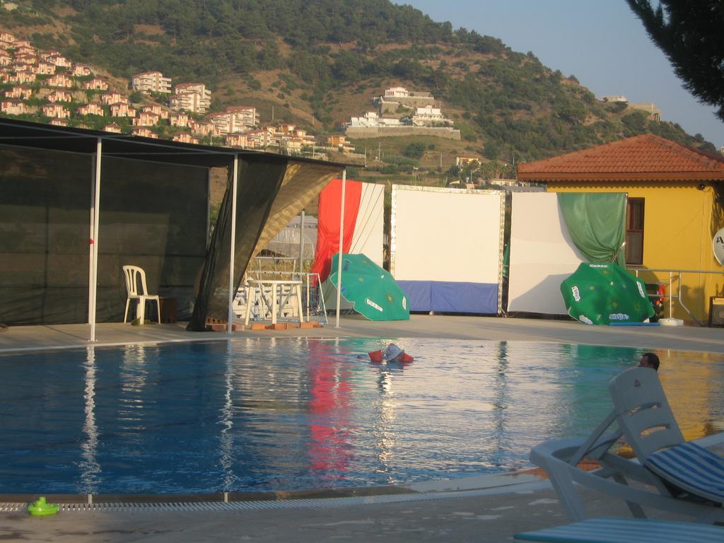 Koru Beach Club 4*