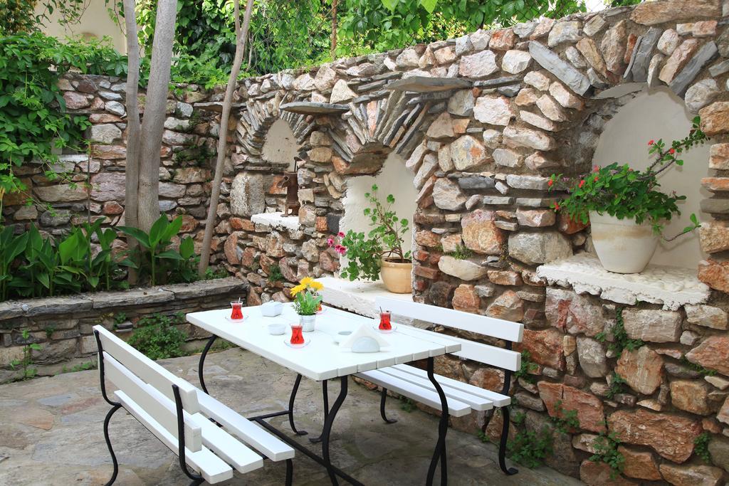 Albatros Hotel *