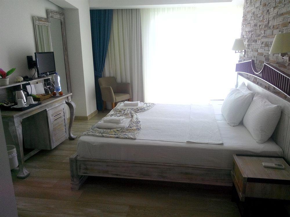 Hotel Dedeminn Marina 3*