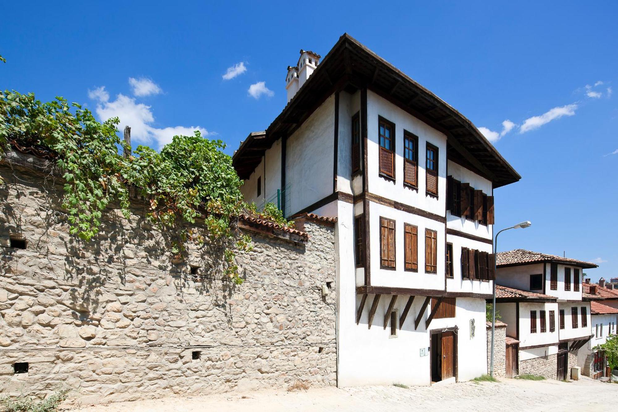 Hotel Gulevi 3*