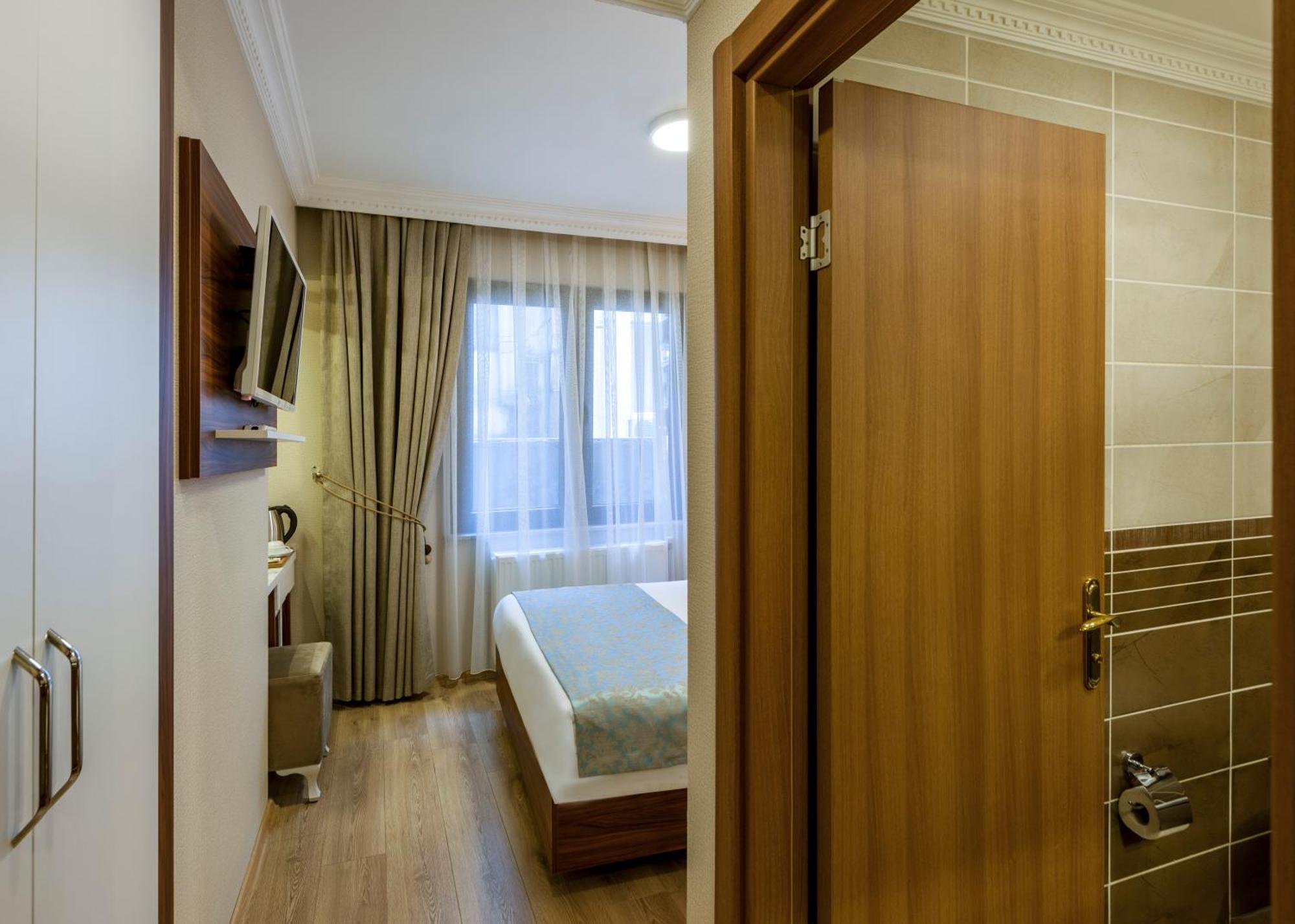 Hotel Kupeli 3*