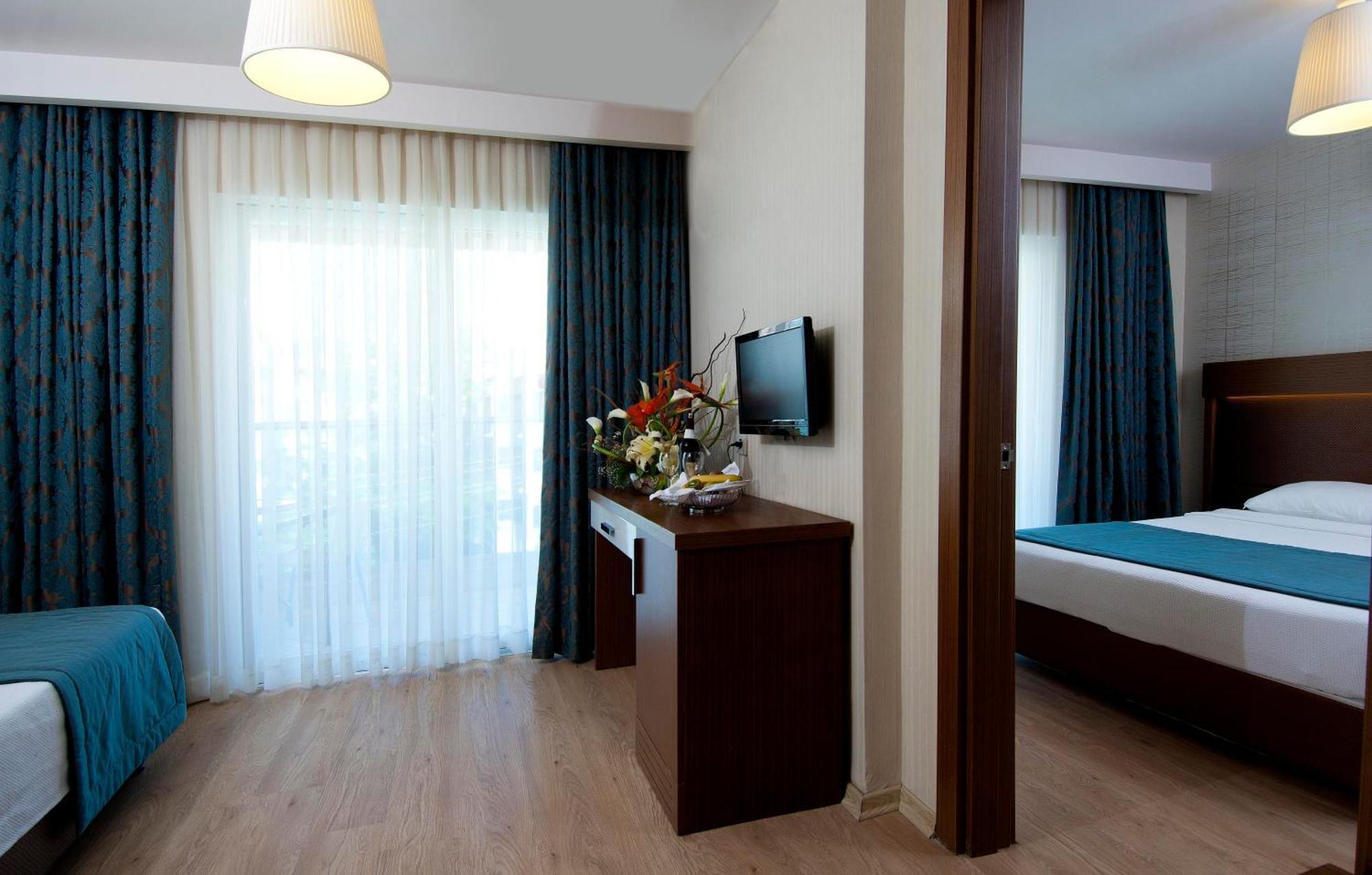Hotel Supreme