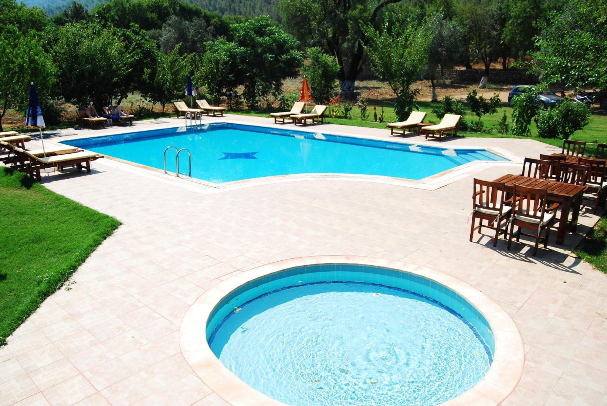 Aparthotel Doga 3*