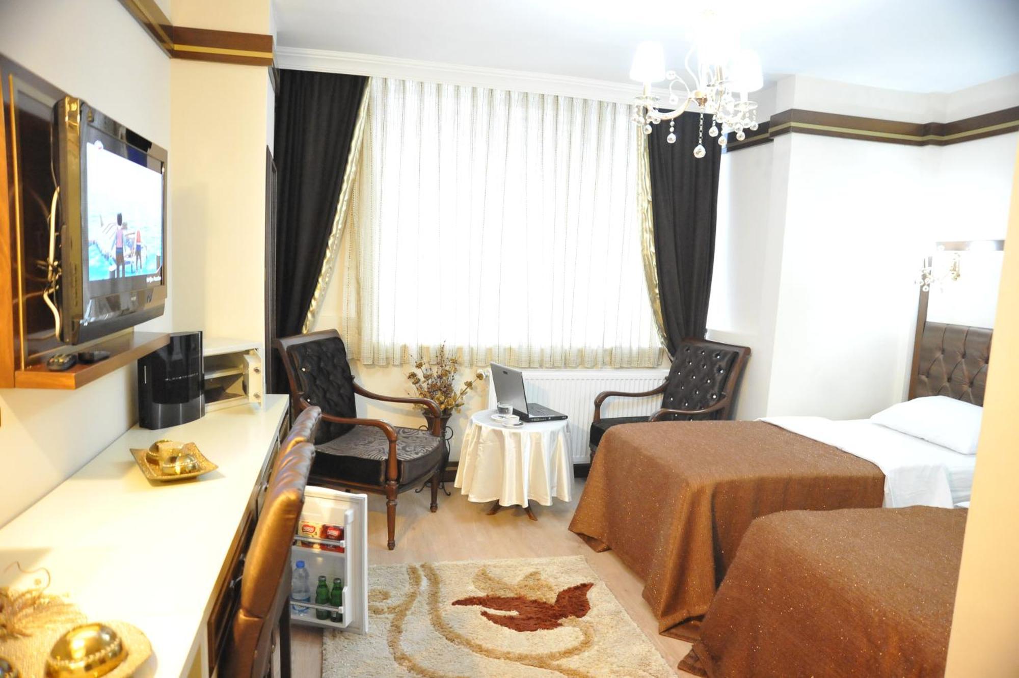 Hotel Gloria Tibi 3*