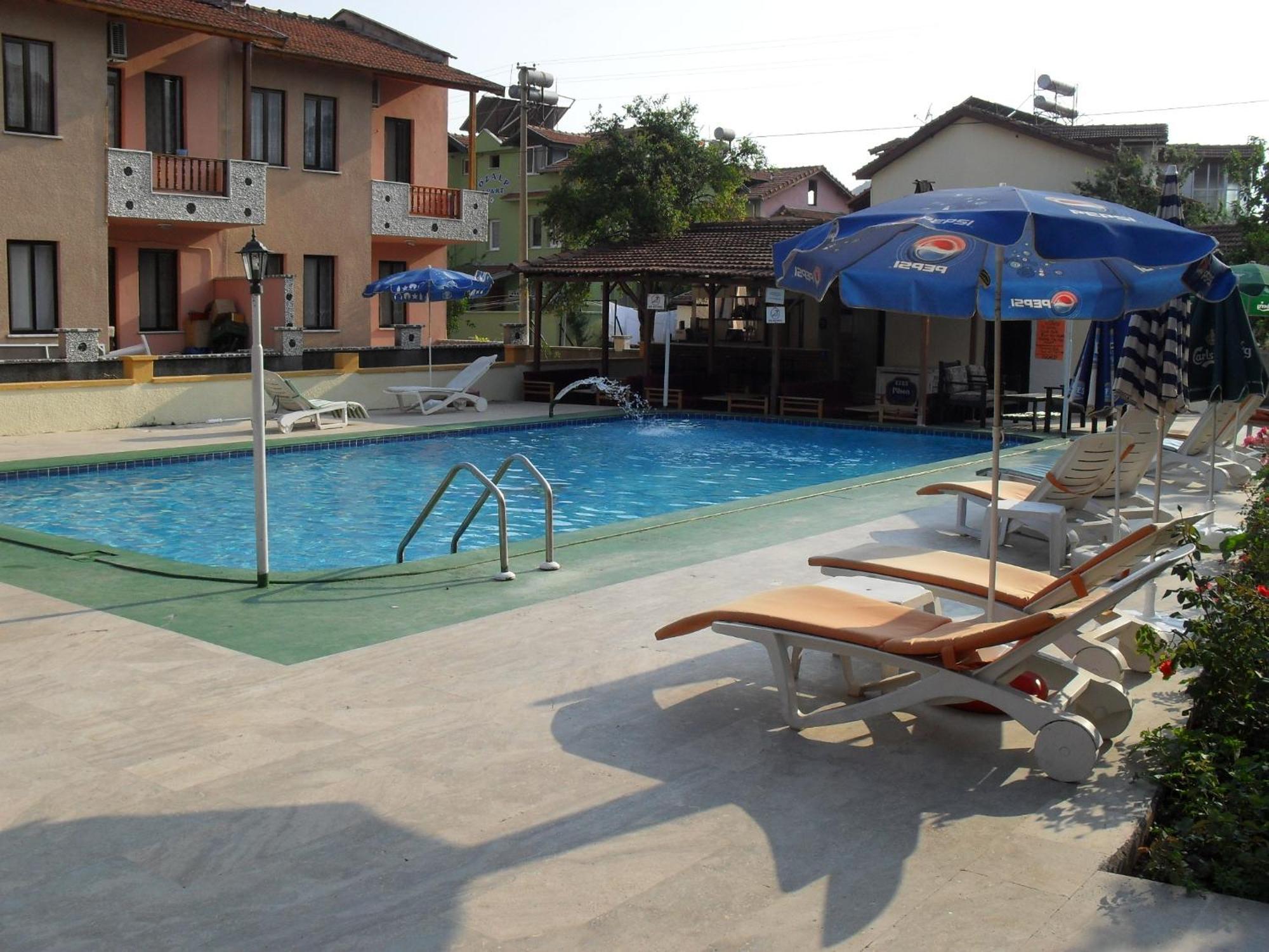 Aparthotel Ozalp 3*