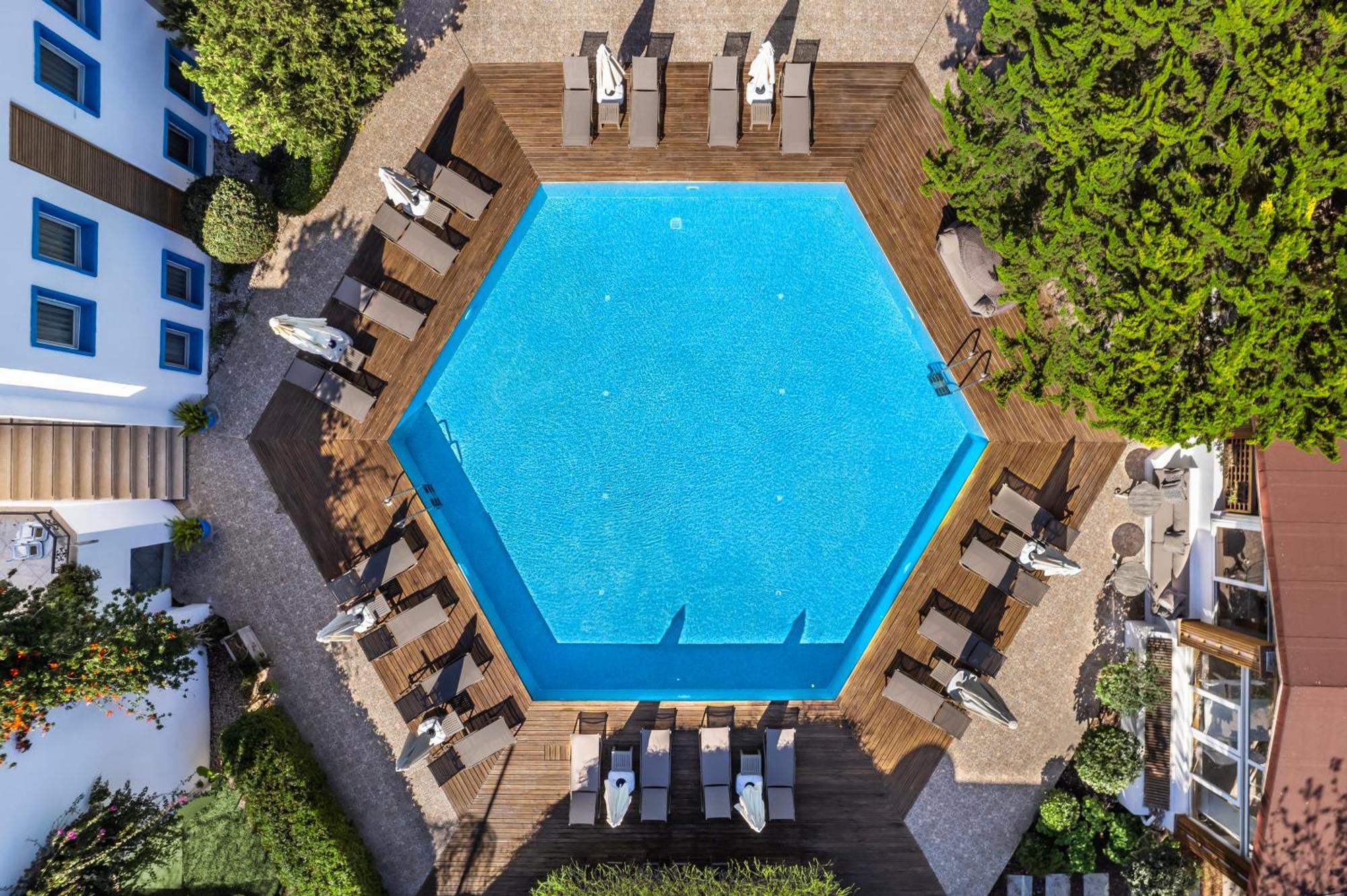 Costa 3*