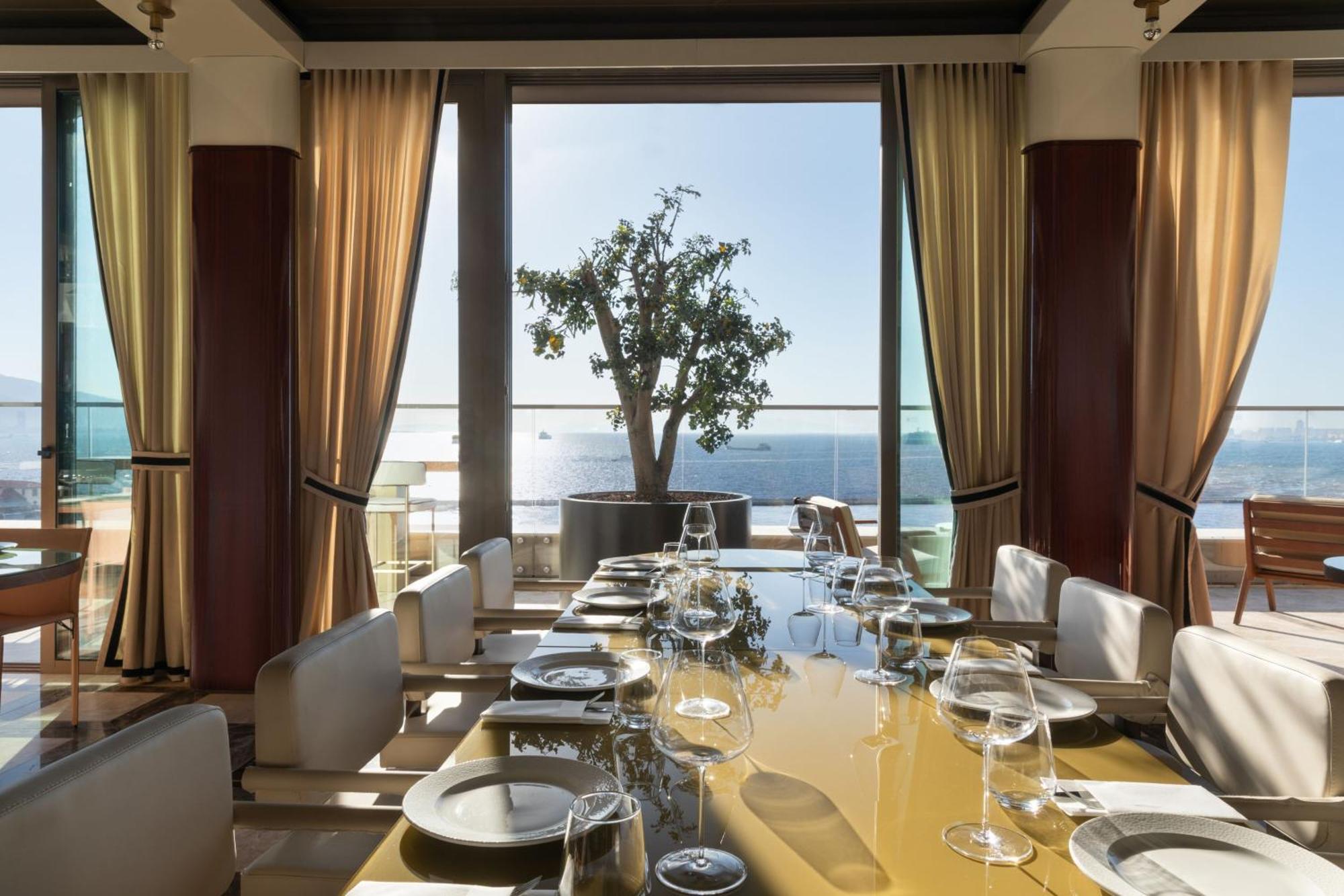 Marriott Hotel 5*