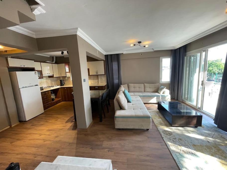 Merkezde Denize 5 Dakika Villa