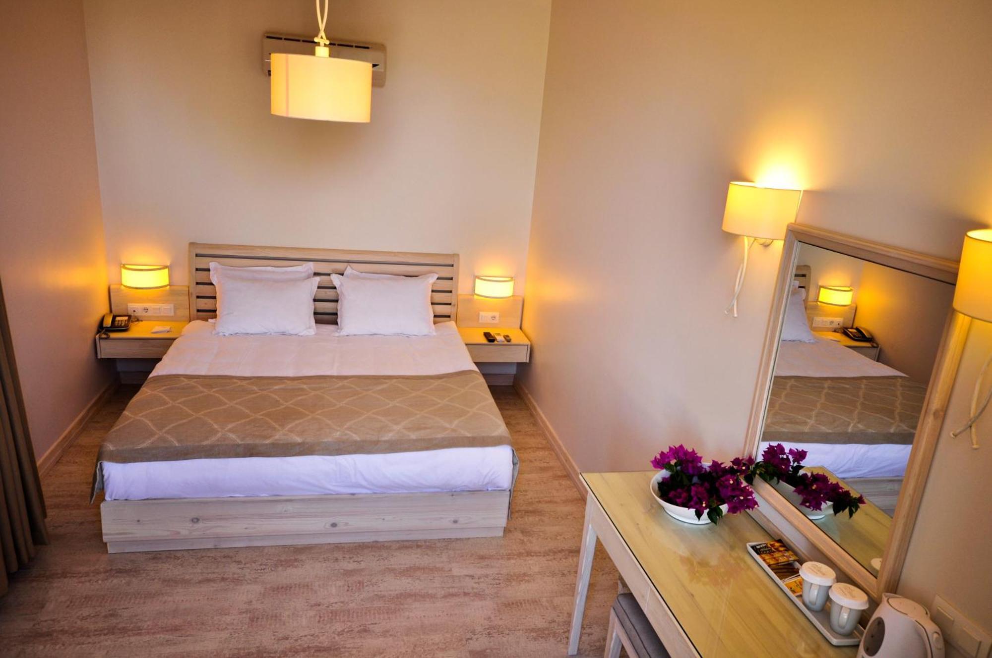 Oliviera Private Island - Kalem Island 4*