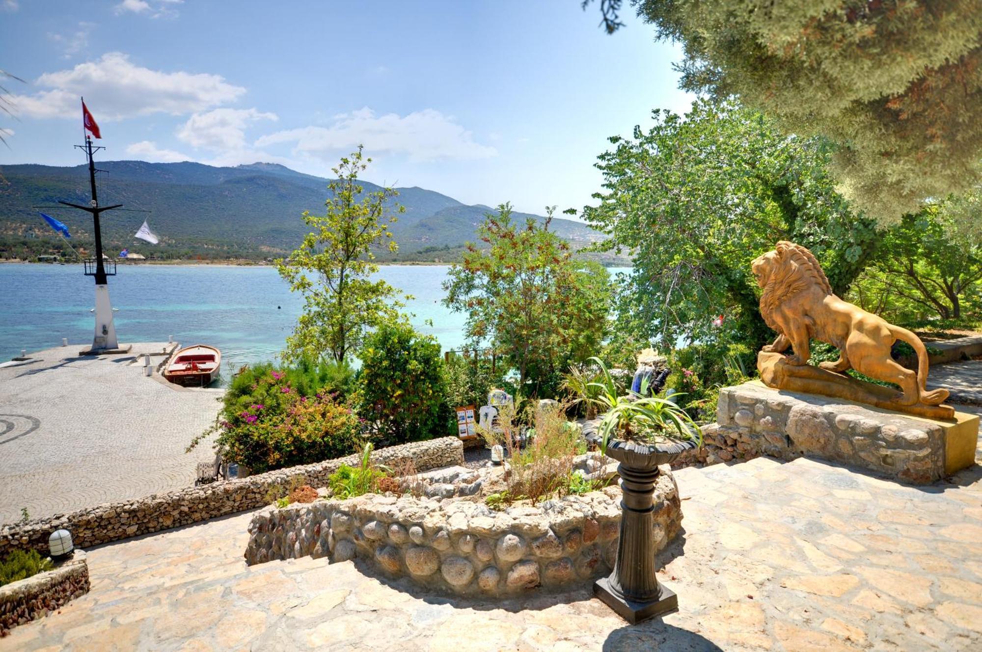 Oliviera Private Island - Kalem Island