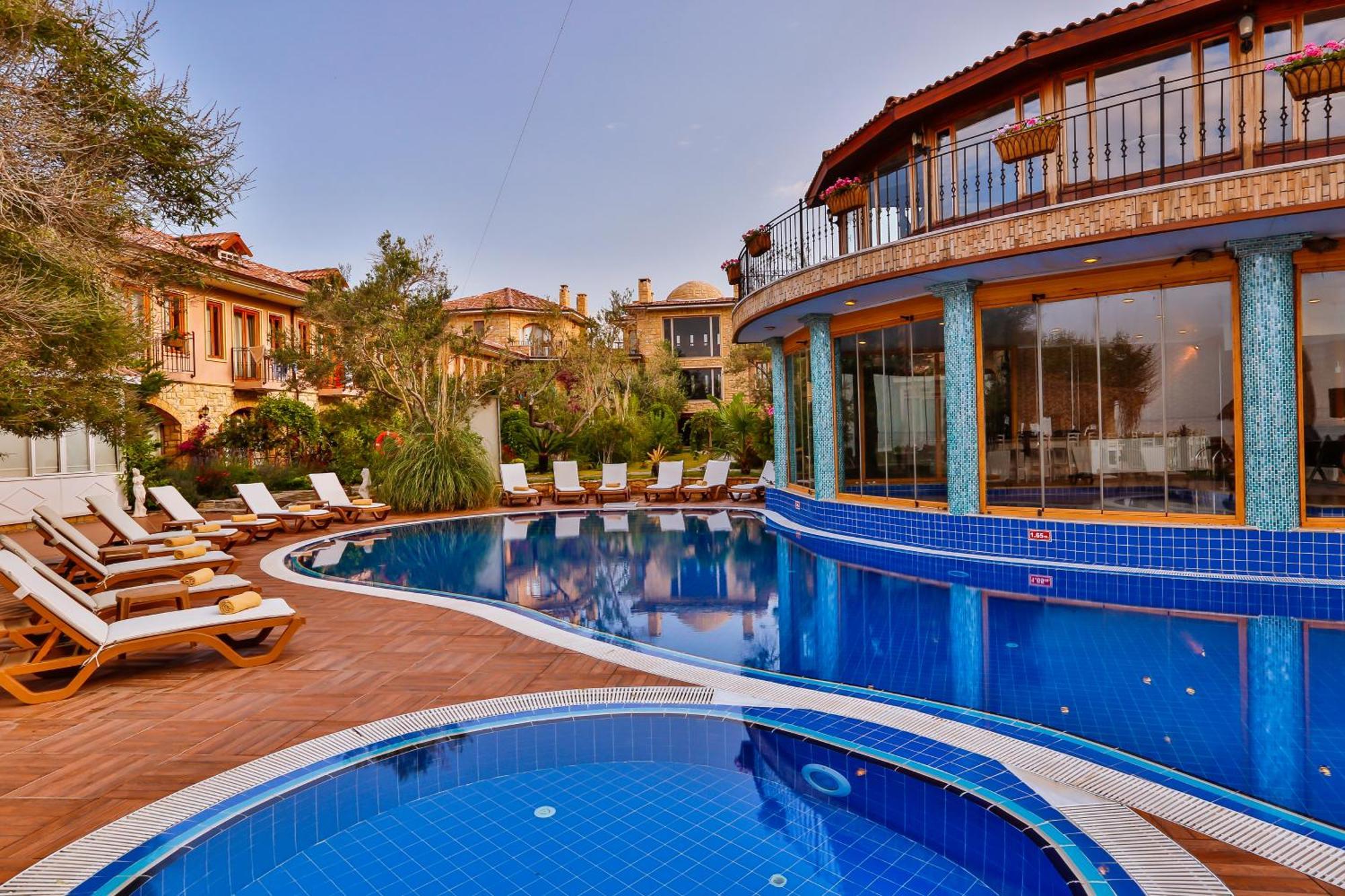 Palace Olive Odore Hotel 3*