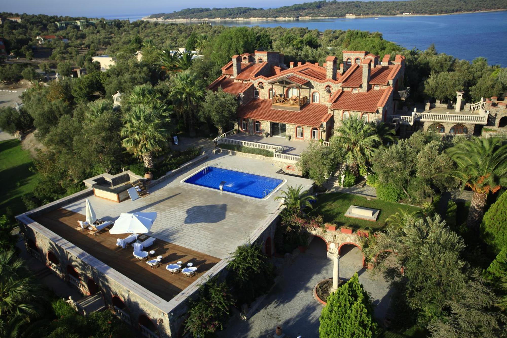 Oliviera Private Island - Kalem Island