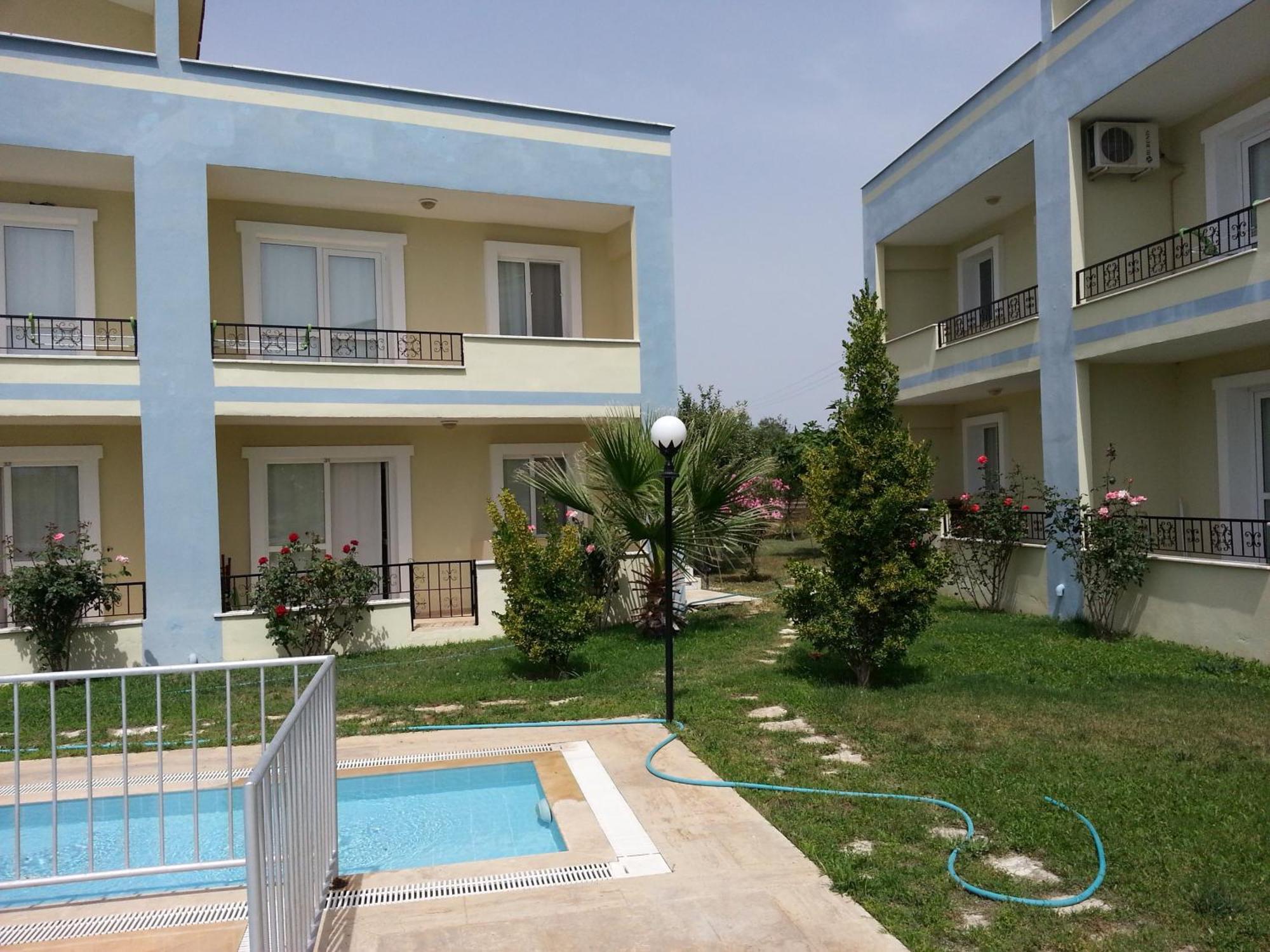 Melodi Club Aparthotel 3*
