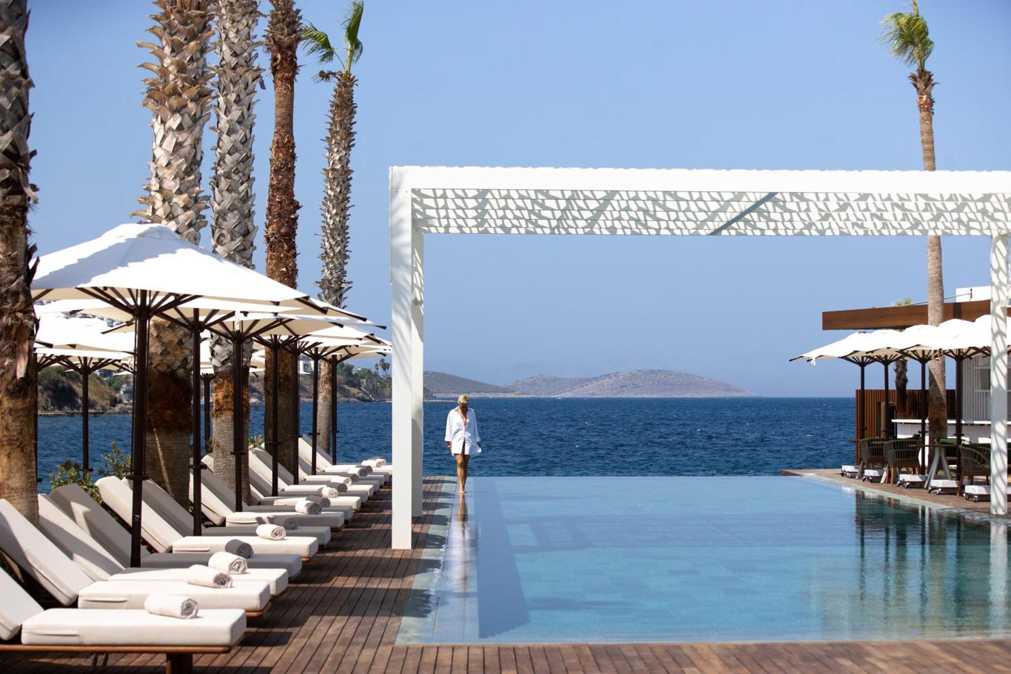 Marina Garden Hotel 4*