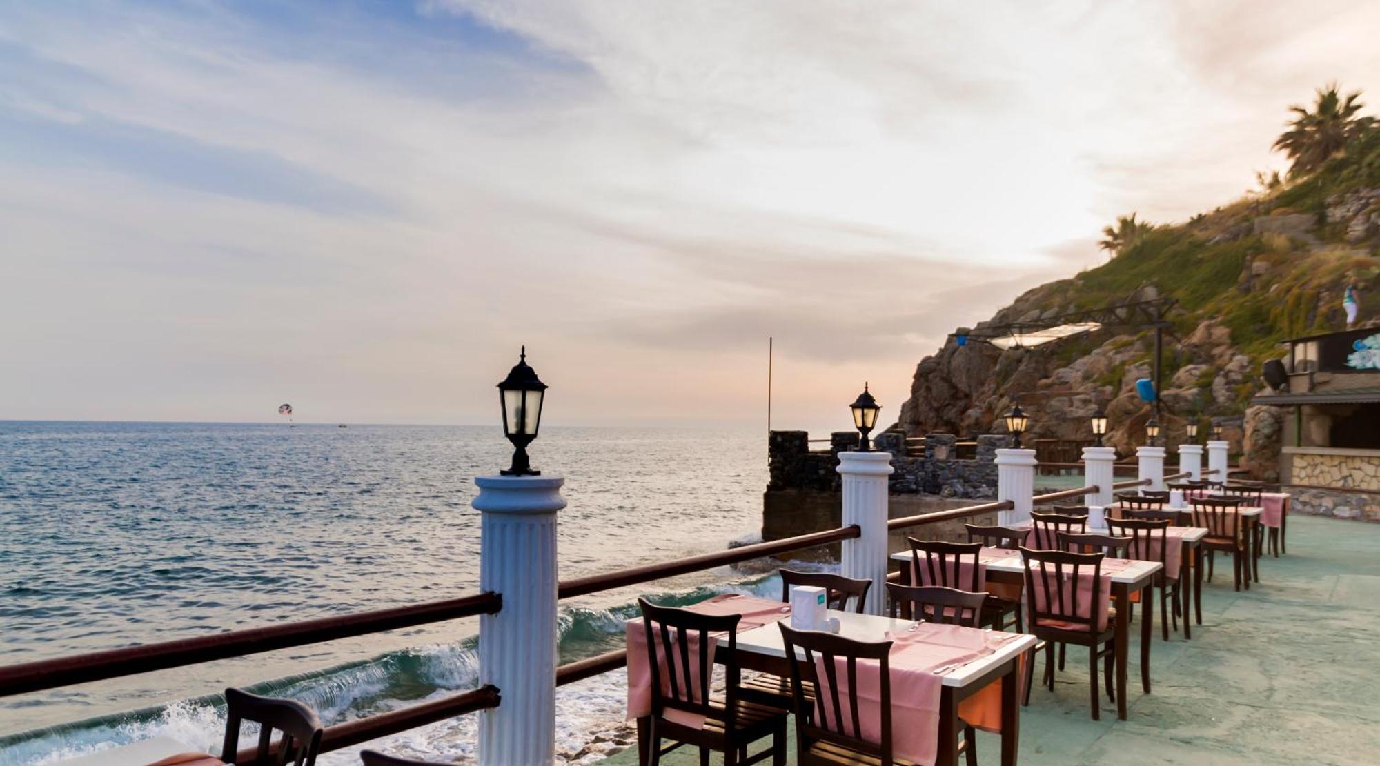 Club Tropical Hotel 4*
