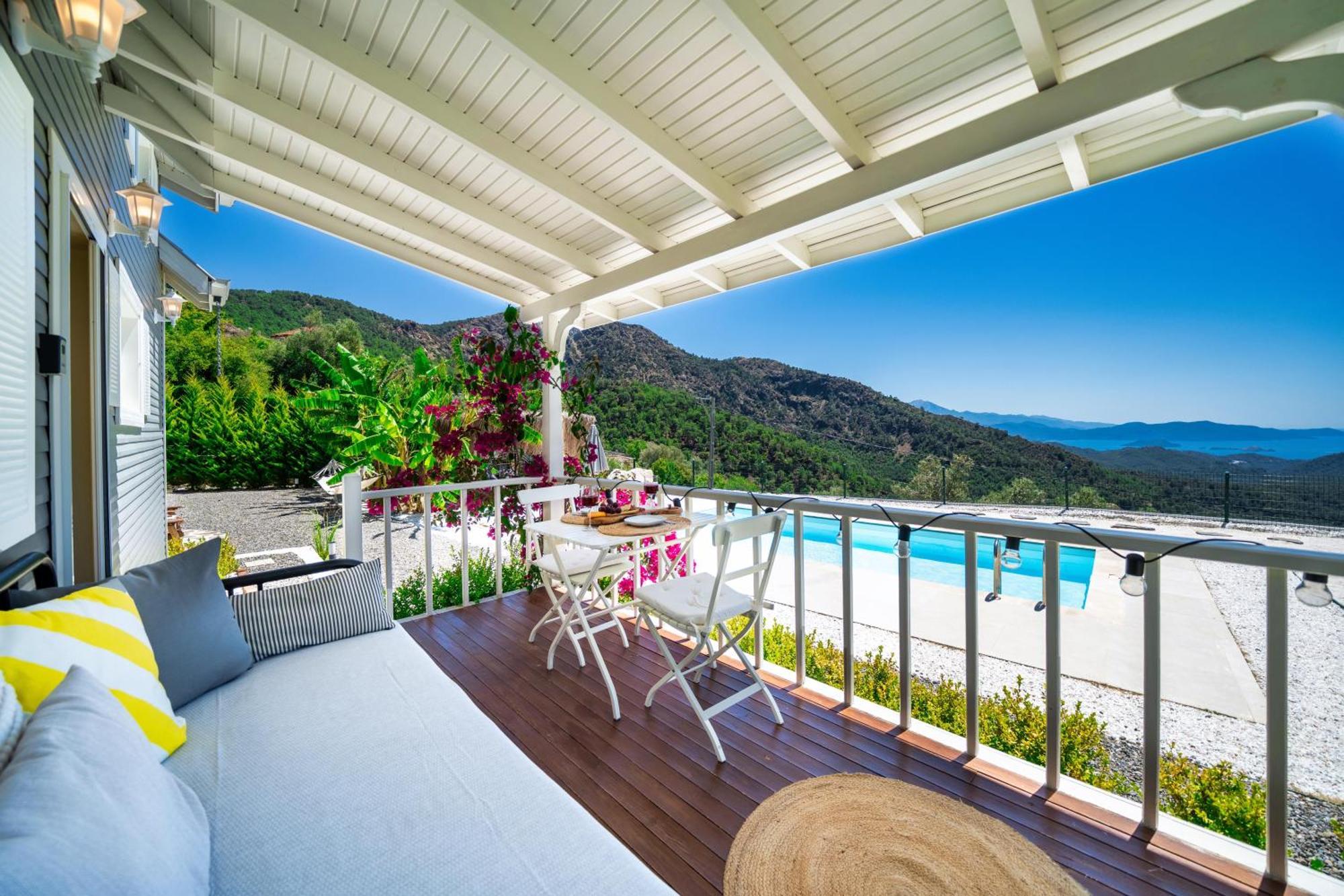 Villa The Box House & Charming Private Tiny House & Pool *