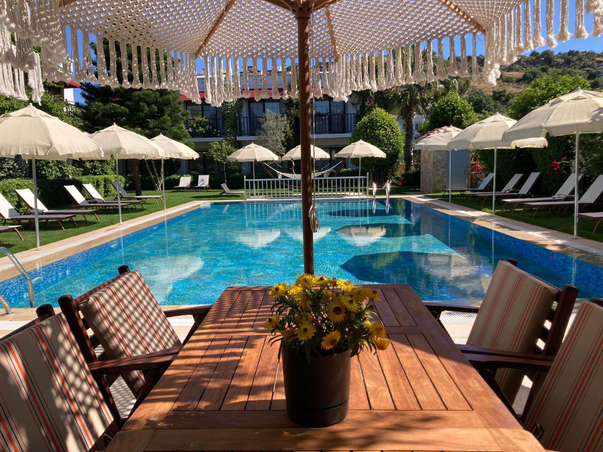 Rustica Hotel