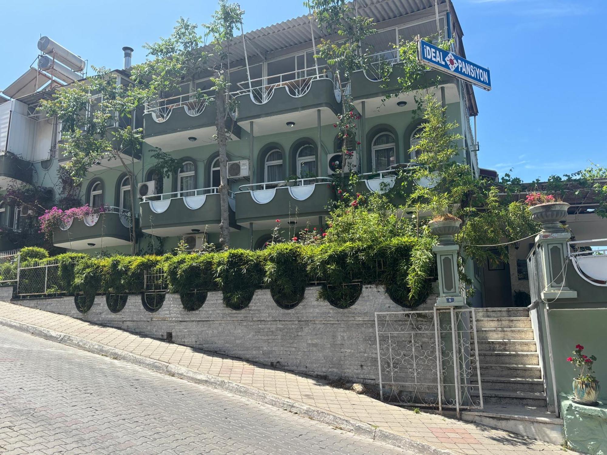 Ideal Guest house 5*
