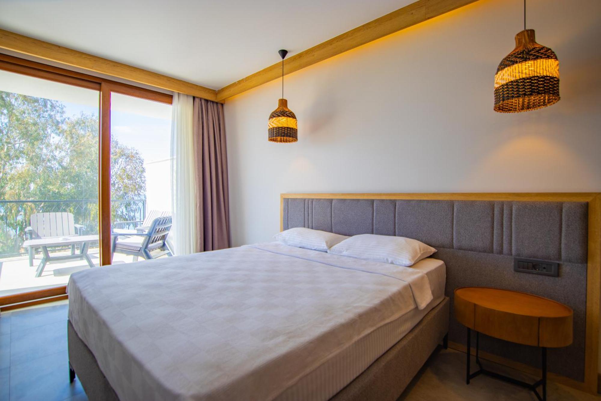 Asterina Aparthotel
