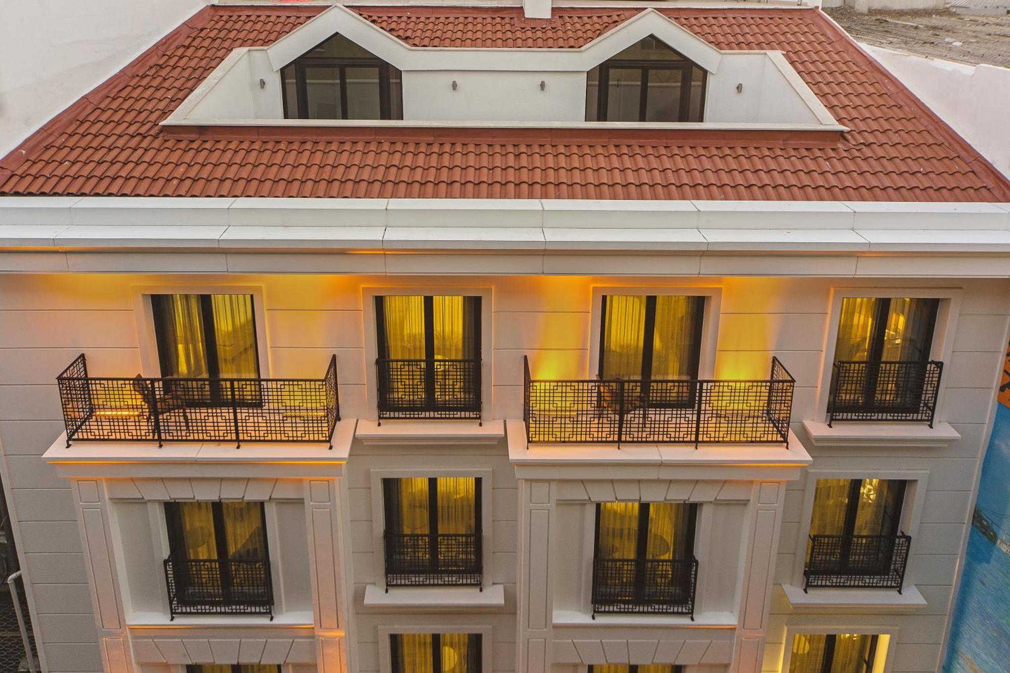 Barbera Hotel 3*