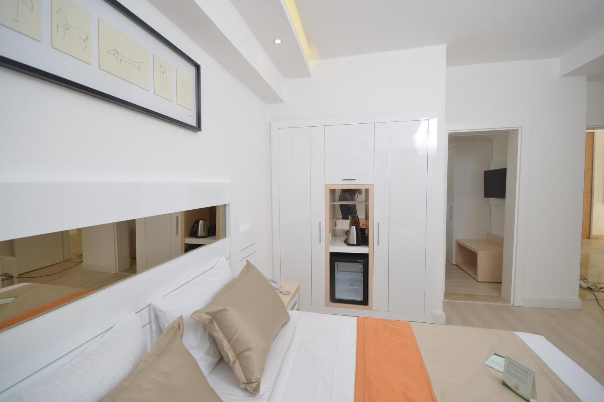 Doc's Hotel 3*