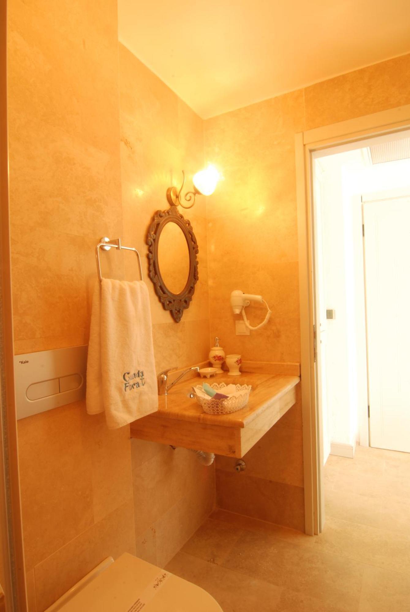 Hotel Cunda Fora 3*