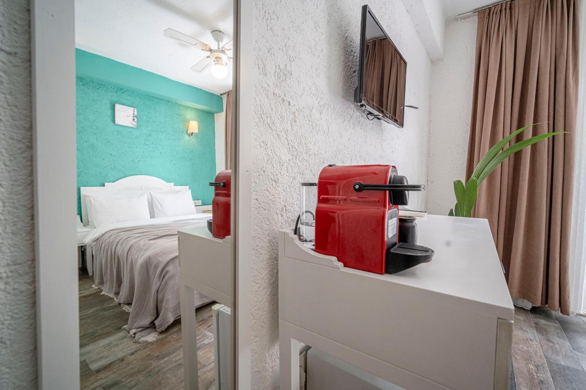 Sandal - Adult Only Hotel