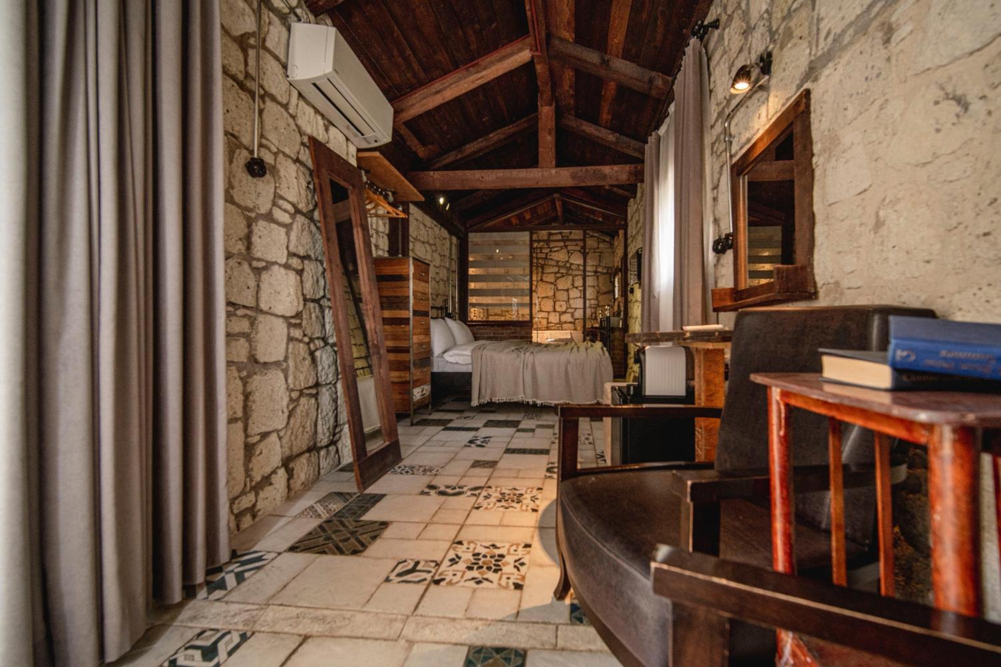 Sandal - Adult Only Hotel 2*