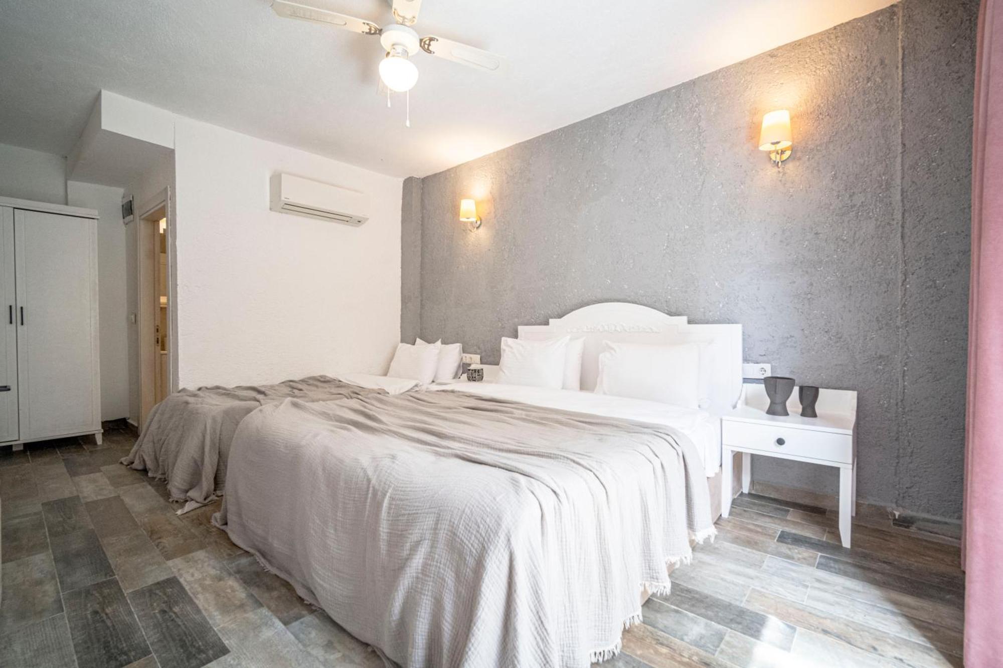 Hotel Sandal - Adult Only