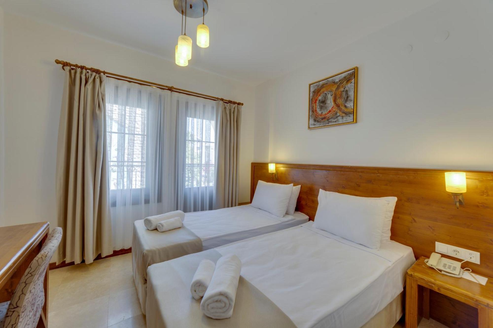 Hotel Orcey 3*